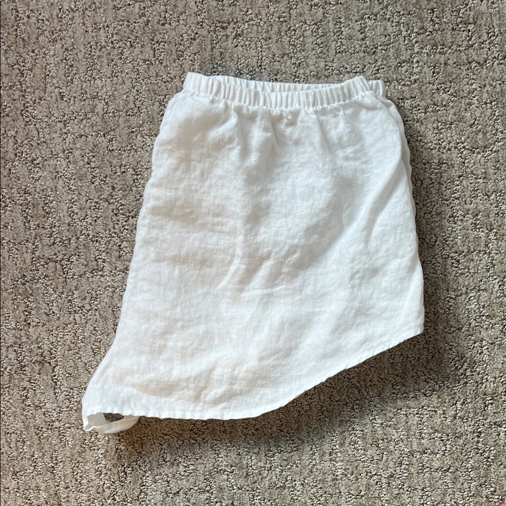 ARITZIA White Linen Shorts